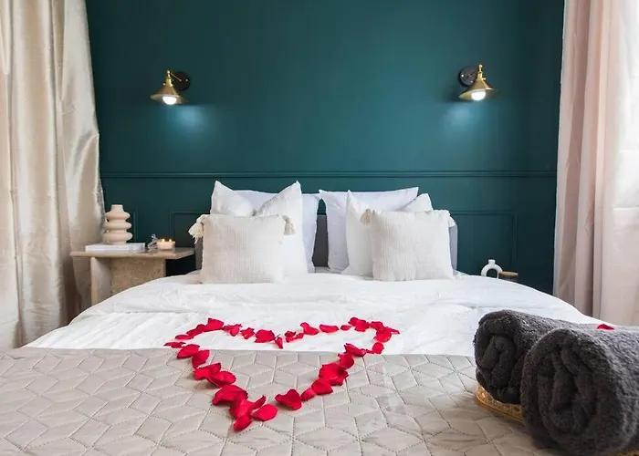 Relax Et Cocooning - Maison De - Proche Gare Апартаменты *